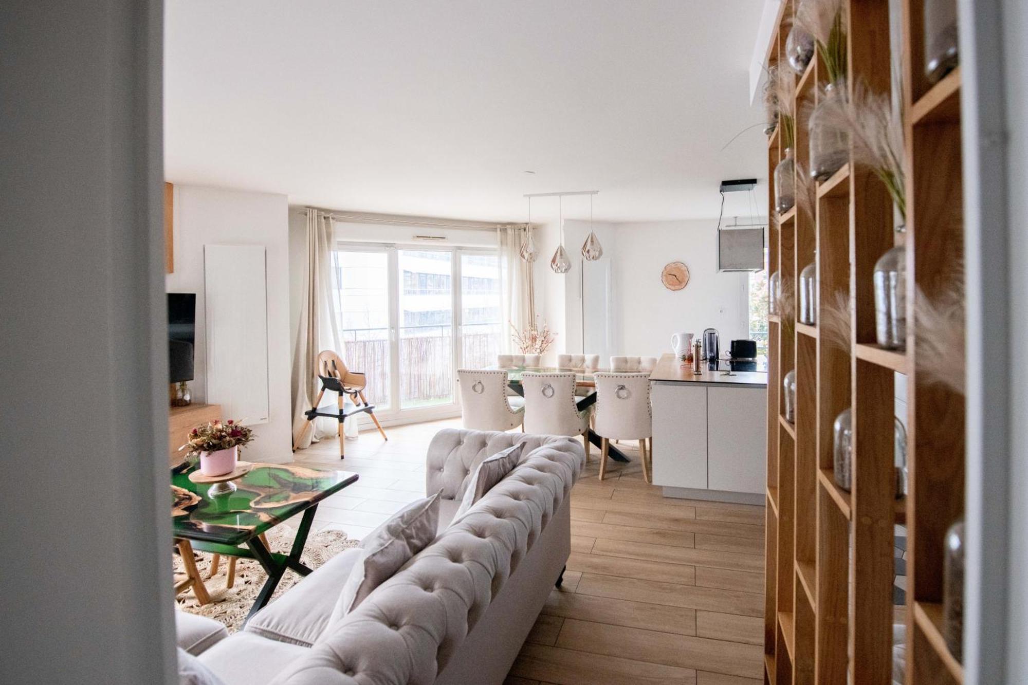 Apartamento Elise De Roche Equipe Balcon Parking Rer B Le Bourget Exterior foto