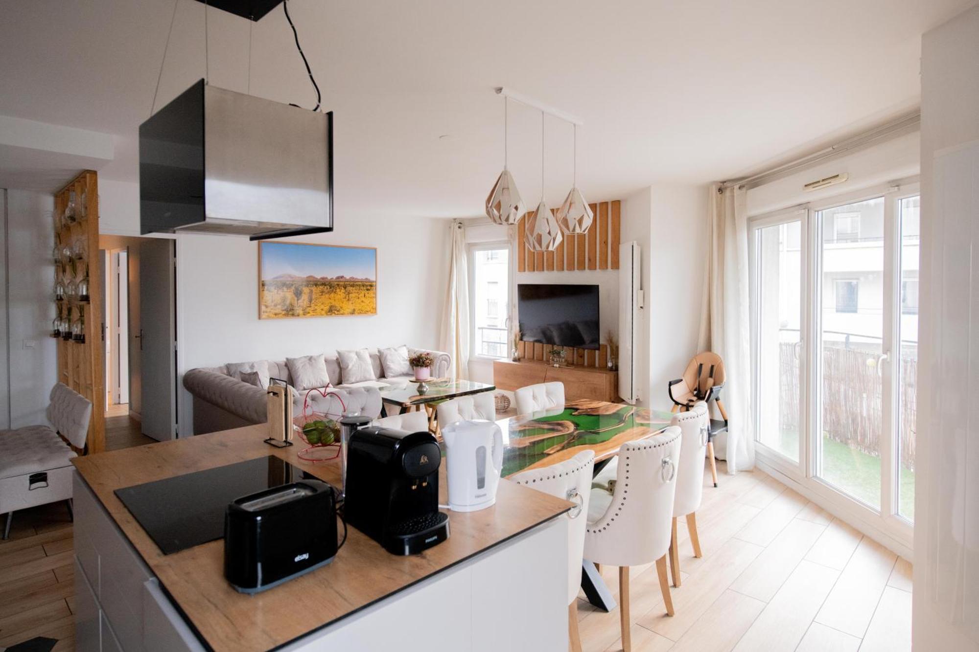 Apartamento Elise De Roche Equipe Balcon Parking Rer B Le Bourget Exterior foto